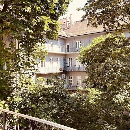 Chestnut Home - A Charming And Warm Feel Place 布达佩斯 外观 照片